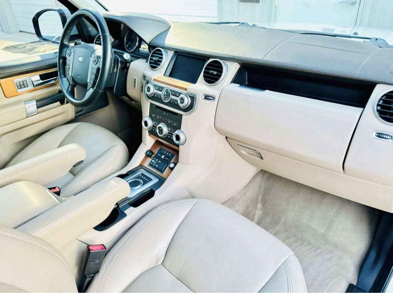 2016 Land Rover LR4