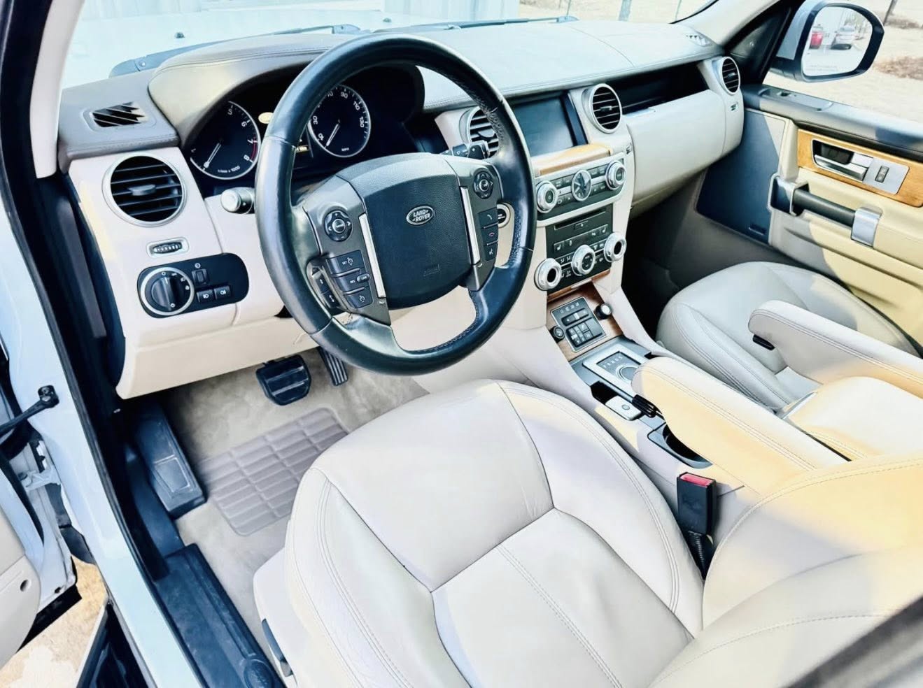 2016 Land Rover LR4