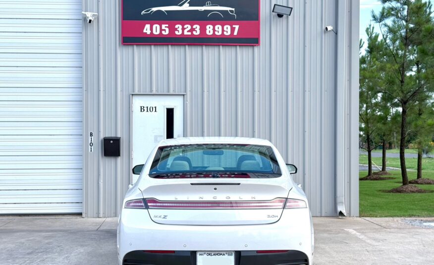 2015 Lincoln MKZ Hybrid Sedan